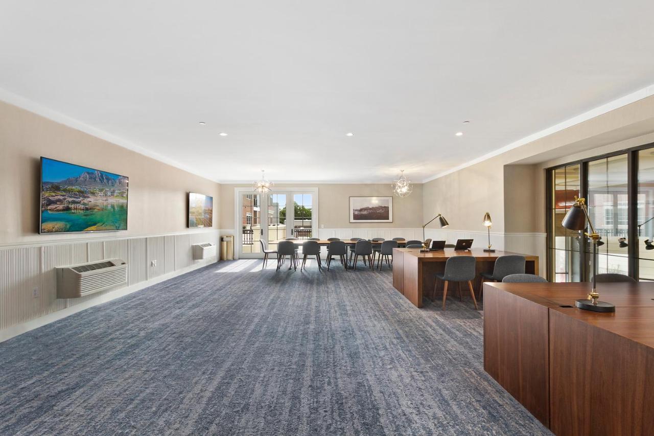 The Vanderbilt Hotel Suites Westbury Luaran gambar