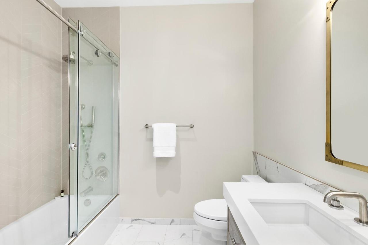 The Vanderbilt Hotel Suites Westbury Luaran gambar